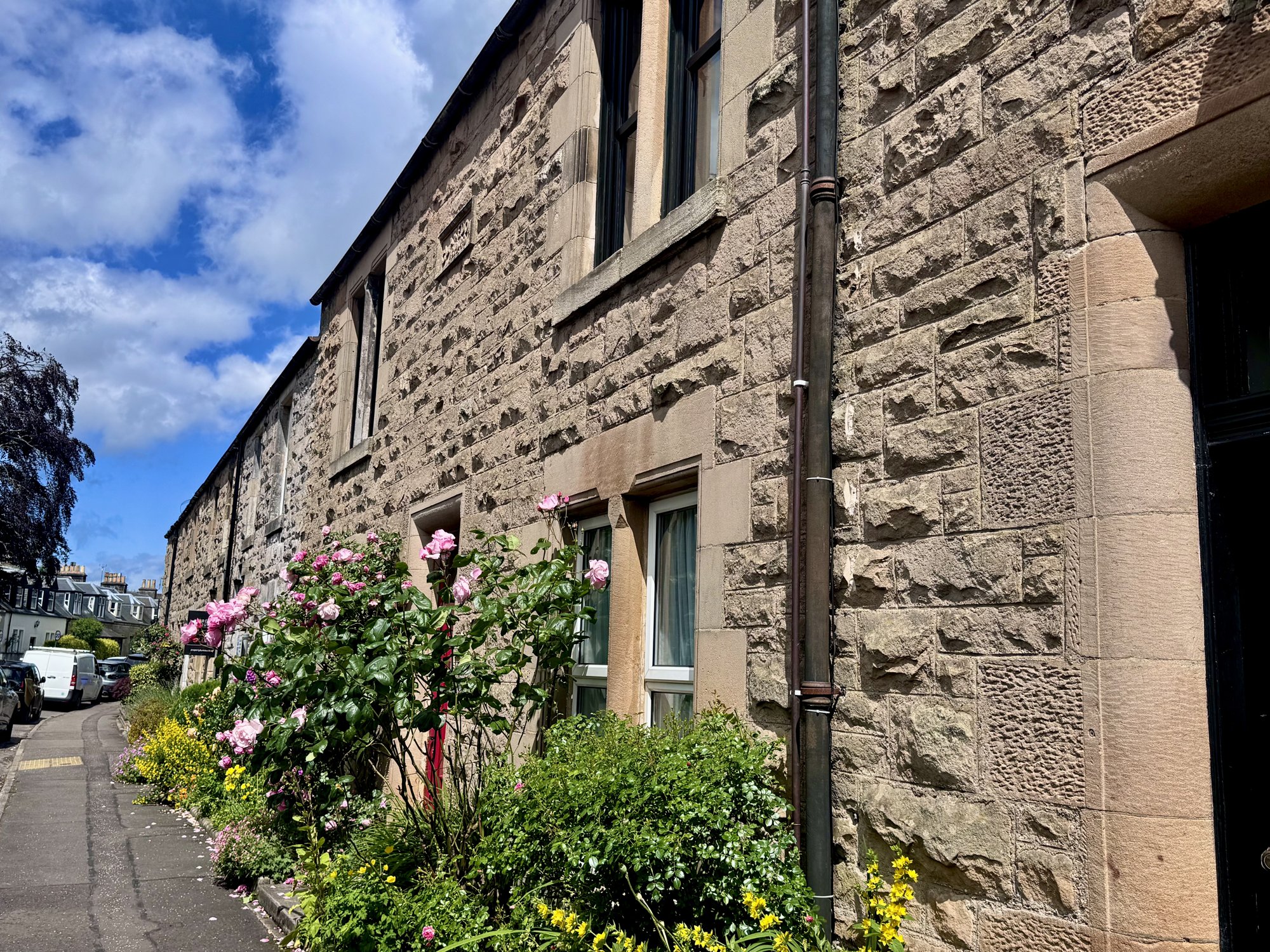 Are mortgage rates falling? Image of a house in Dunblane